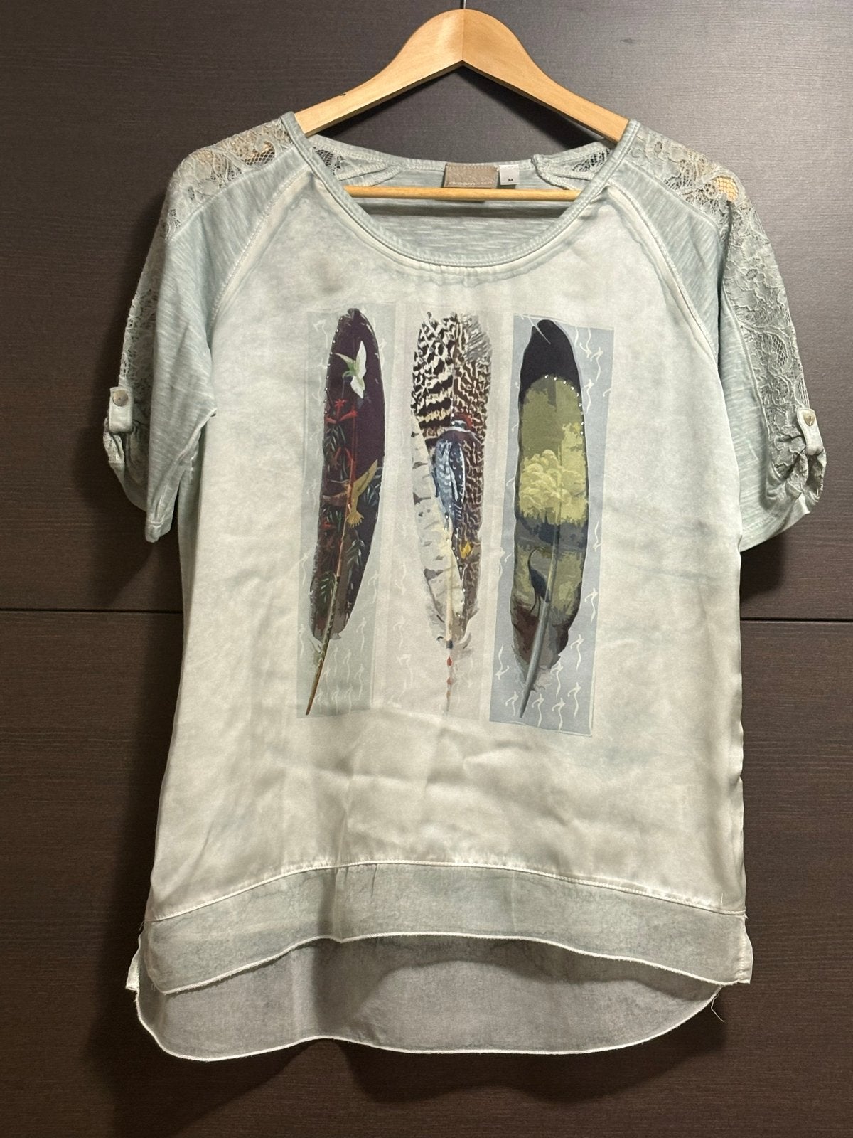 DreamSTAR T-shirt met verenprint en kant, maat M, Kleding | Dames, T-shirts, Maat 38/40 (M), Ophalen of Verzenden, Zo goed als nieuw