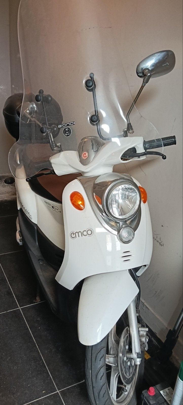 Emco Elektrische Scooter - Wit, inclusief topkoffer, Ophalen of Verzenden, Gebruikt, Elektrisch, Overige merken