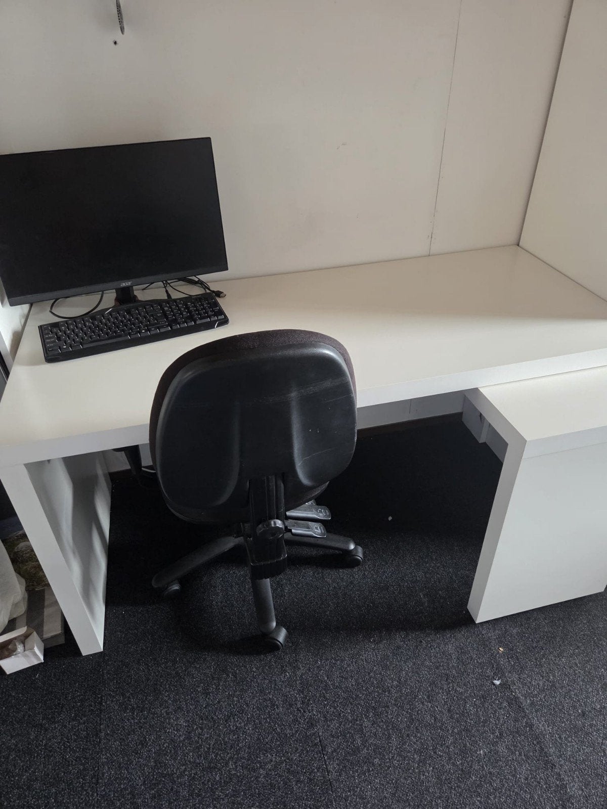 IKEA Malm bureau wit, met eventueel de bureaustoel, Ophalen, Gebruikt, Hout, Hoekbureau