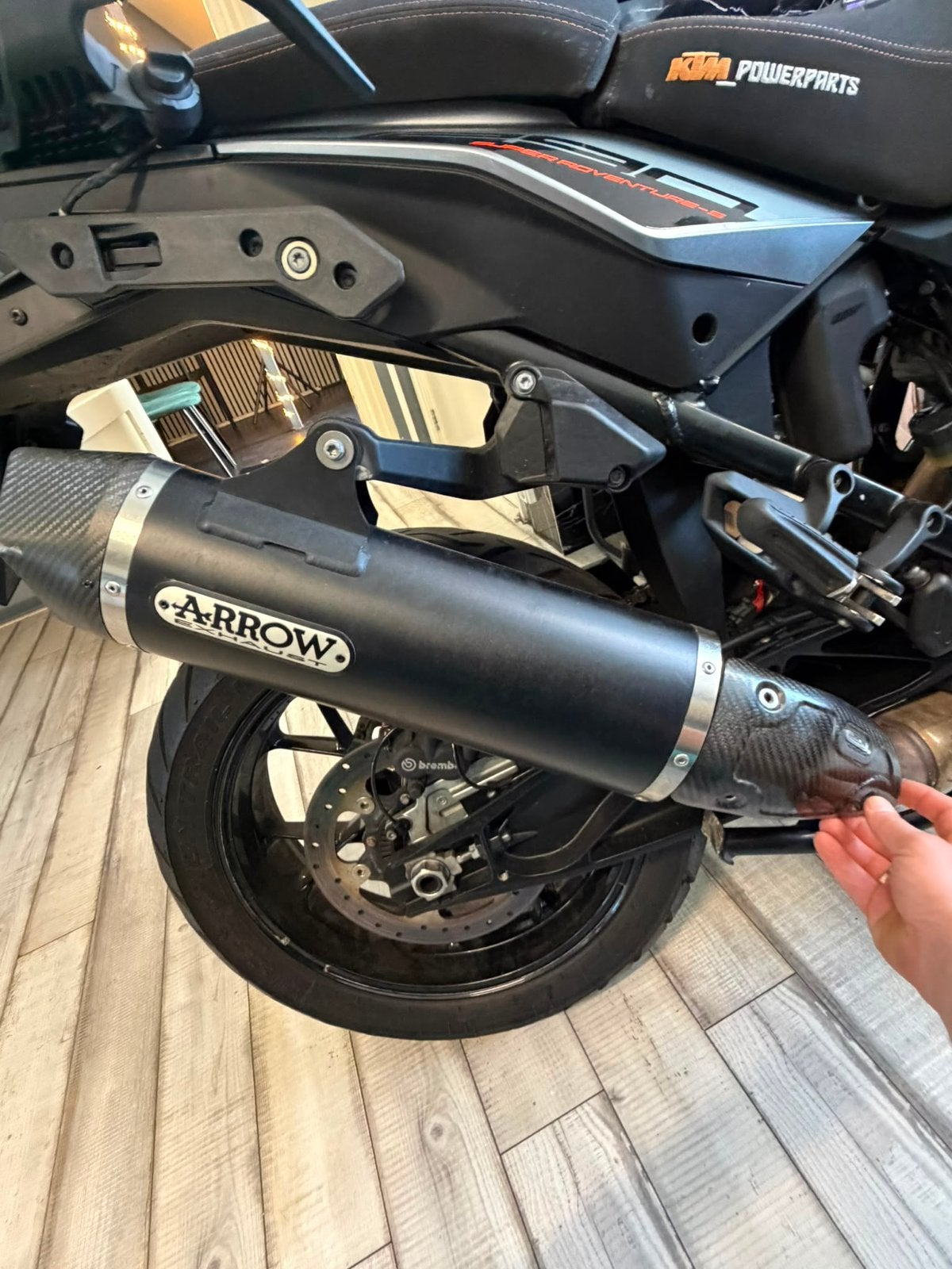 Arrow uitlaat ktm 1290 super adventure, Ophalen
