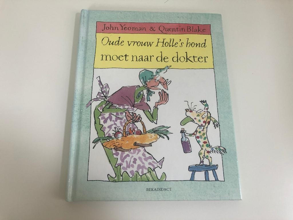 B506 Oude vrouw holle' s hond naar dokter Yeoman / Blake, Ophalen of Verzenden, Gelezen, Fictie algemeen