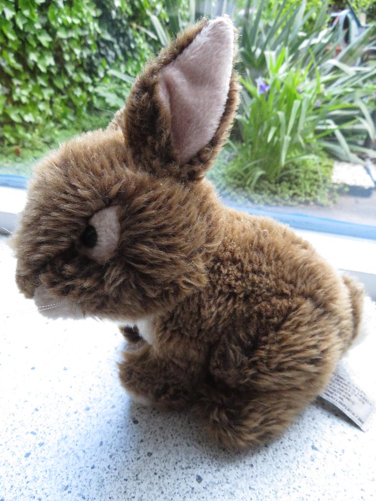 Konijn haas merk Anna Club Plush bruin zittend meet ca 22 cm, Ophalen of Verzenden, Zo goed als nieuw, Middelgroot (20 tot 80 cm)