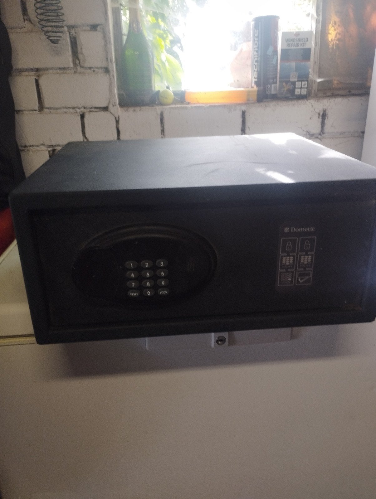 Dometic hotelKluisje 45x40x20 met codeslot, Huis en Inrichting, Ophalen of Verzenden, Zo goed als nieuw