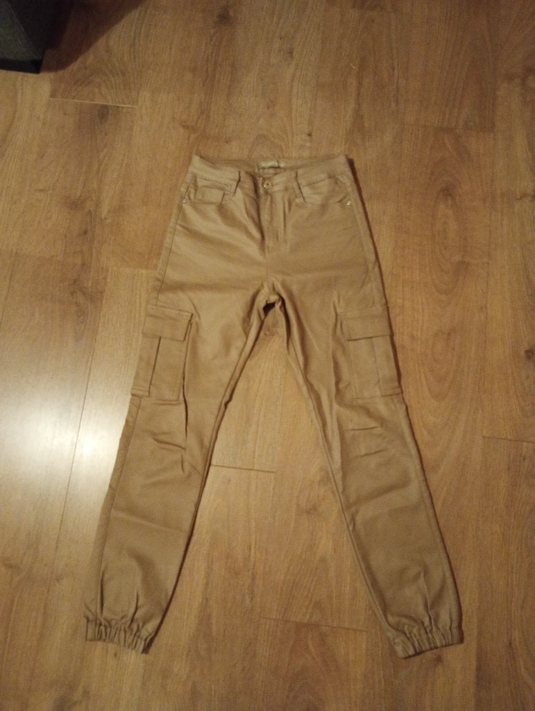Mooie bruine Cargo broek mt 38, Maat 38/40 (M), Bruin, Ophalen of Verzenden, Zo goed als nieuw