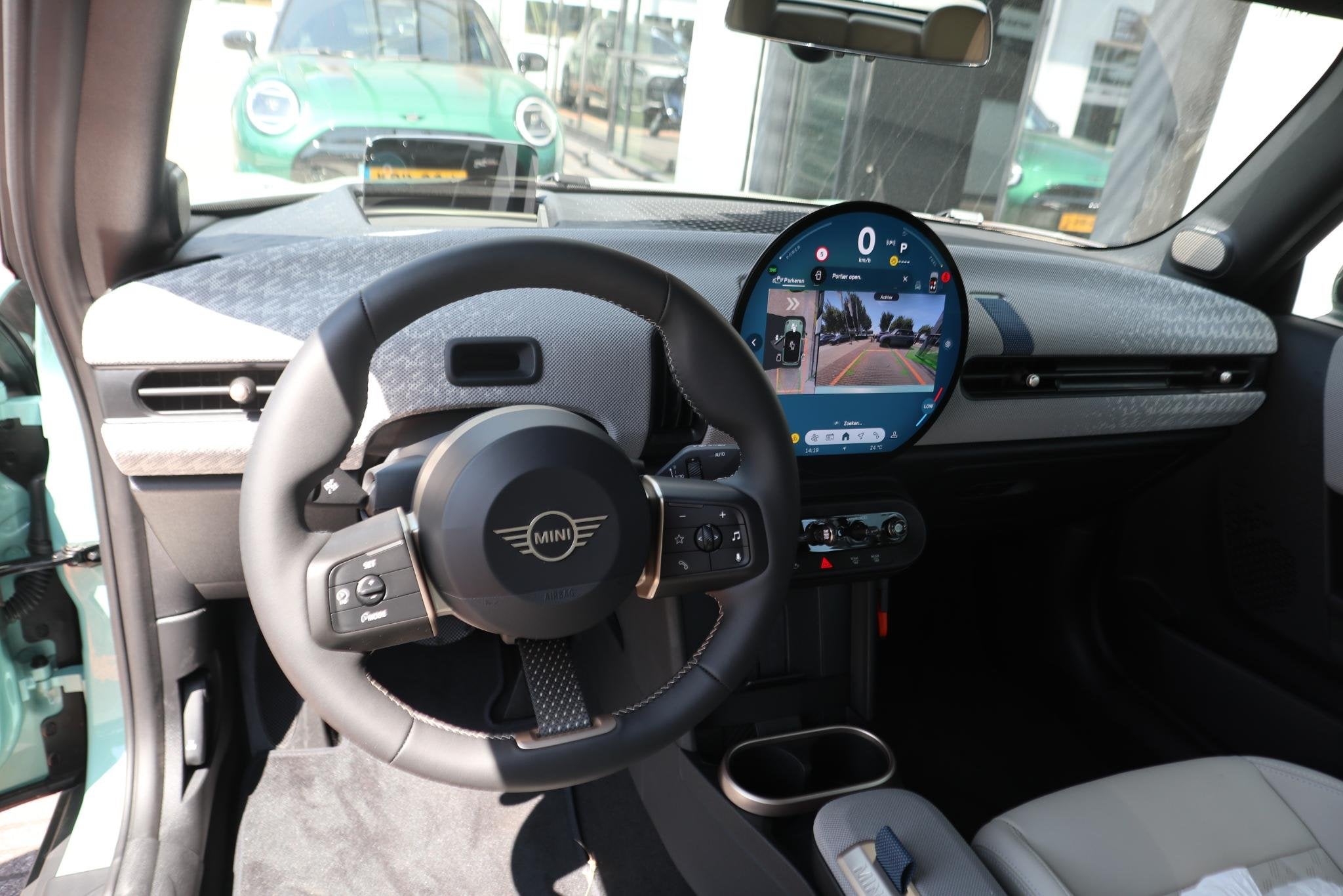 MINI Cabrio 1.5 Cooper C Favoured Trim | Pakket XL, Auto's, Mini, 1998 cc, 15 km/l, Cabriolet, 4 stoelen