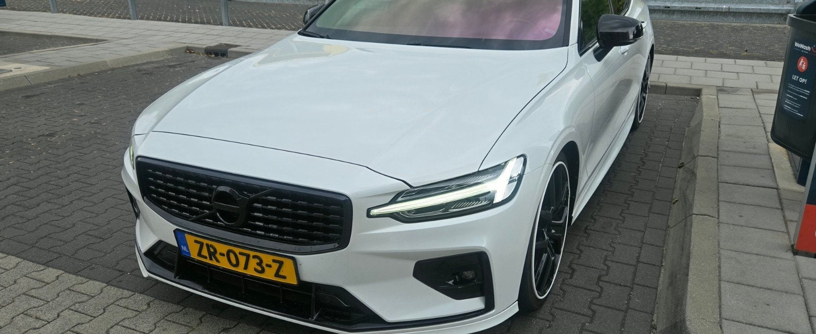 Volvo S60 T4 210 pk Geartronic Polestar Engineered 2019 Wit, Auto's, 1800 kg, Zwart, 4 cilinders, 1969 cc