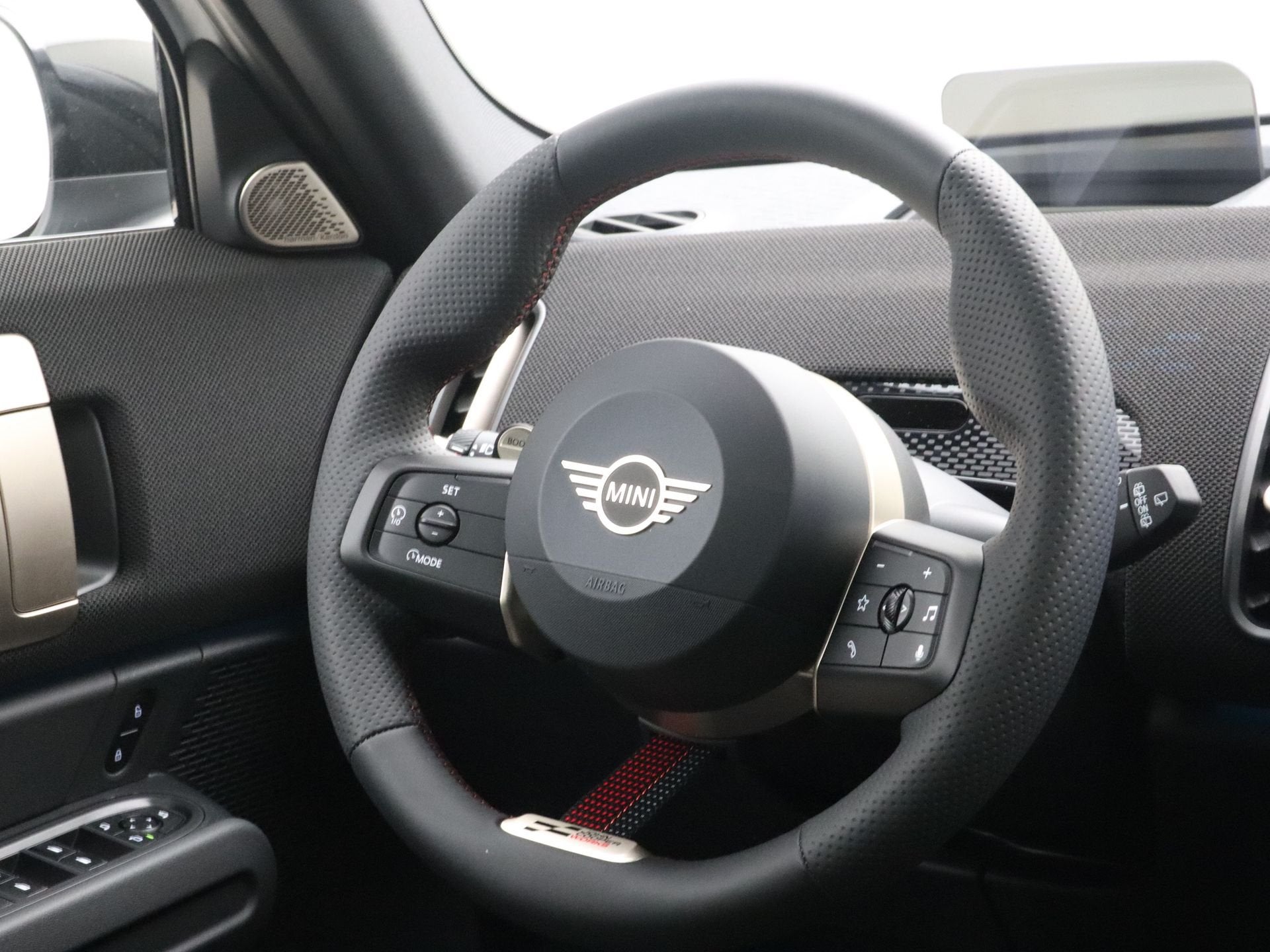 MINI Countryman SE ALL4 John Cooper Works Pakket L PRIVATE L, Auto's, Automaat, Zwart, Countryman, Wit