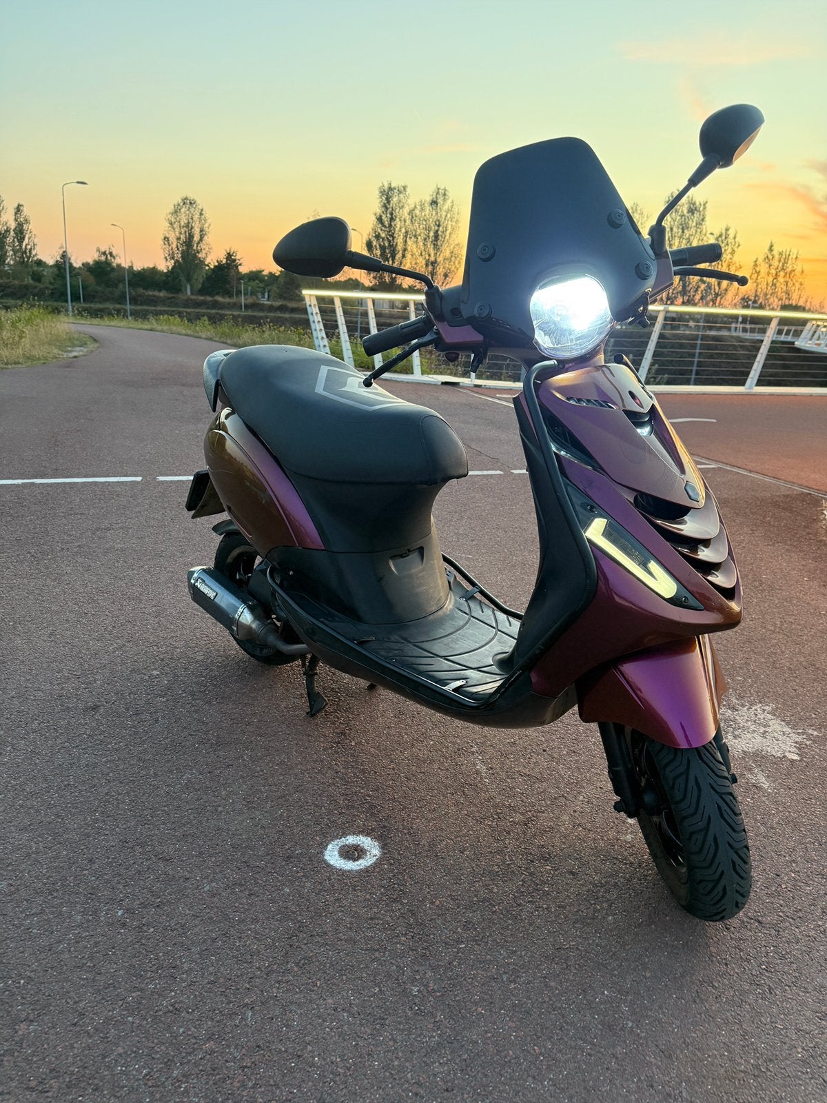Piaggio zip 4t 50cc, Fietsen en Brommers, Scooters | Piaggio, Ophalen, Maximaal 45 km/u, Zip, Nieuw
