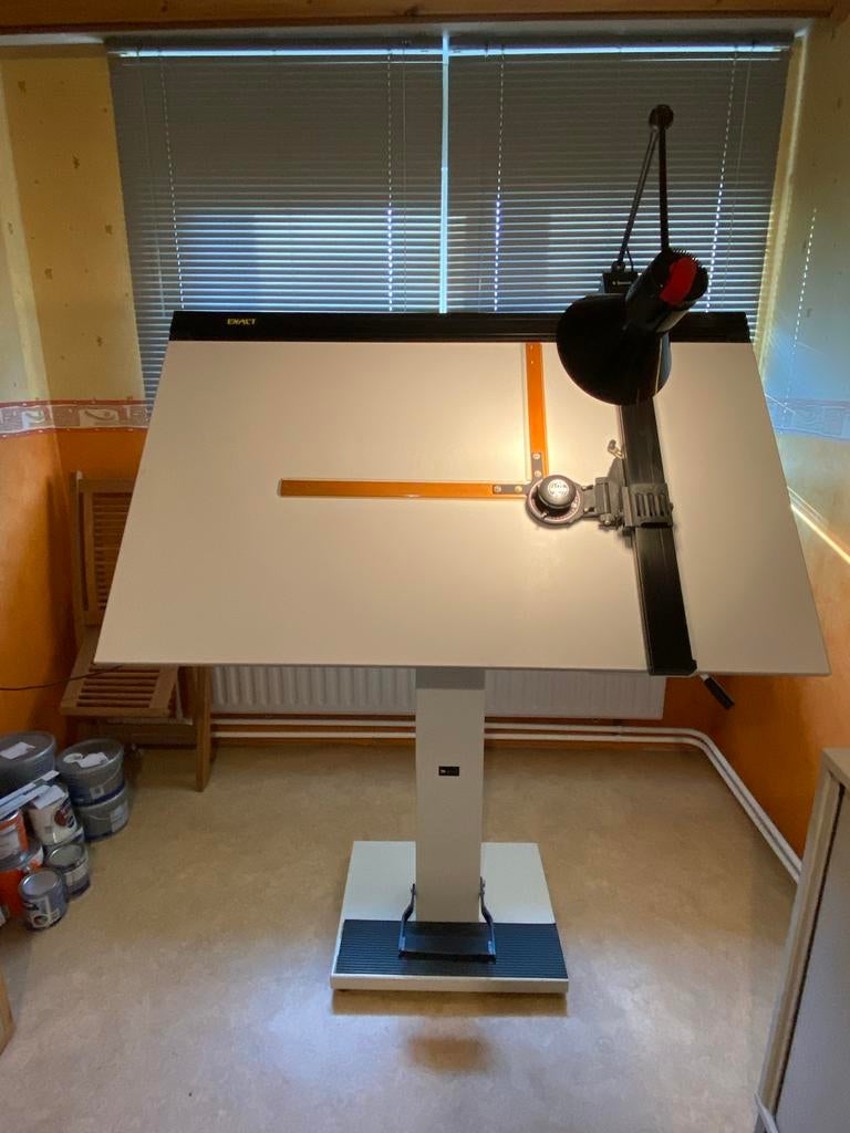 Tekentafel met voet, 80x140, links handig, Ophalen, Zo goed als nieuw, 130 tot 150 cm, Verlichting