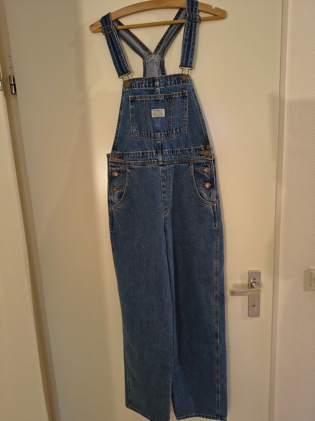 Tuinbroek Levi's, Blauw, Ophalen of Verzenden, Zo goed als nieuw, W28 - W29 (confectie 36)