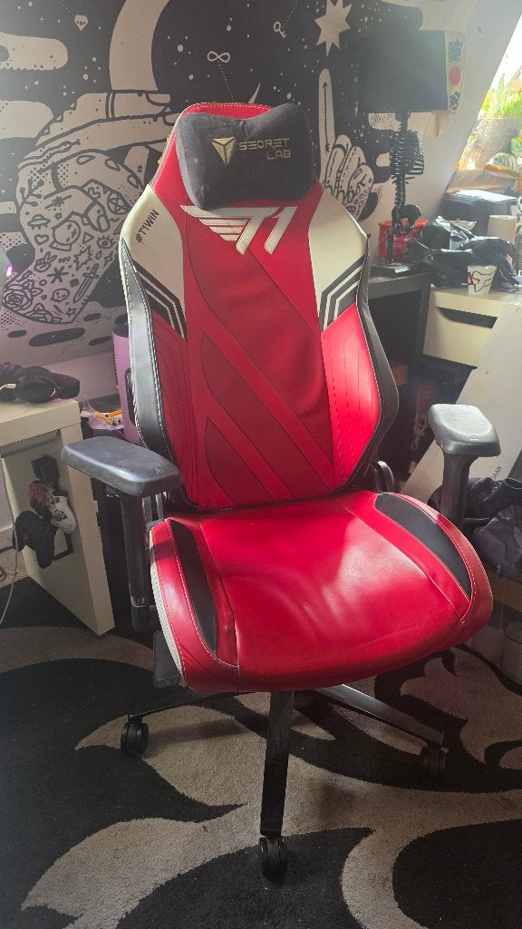 Secretlab TITAN Evo 2022 T1 gaming chair red black, Ophalen of Verzenden, Zo goed als nieuw, Zwart