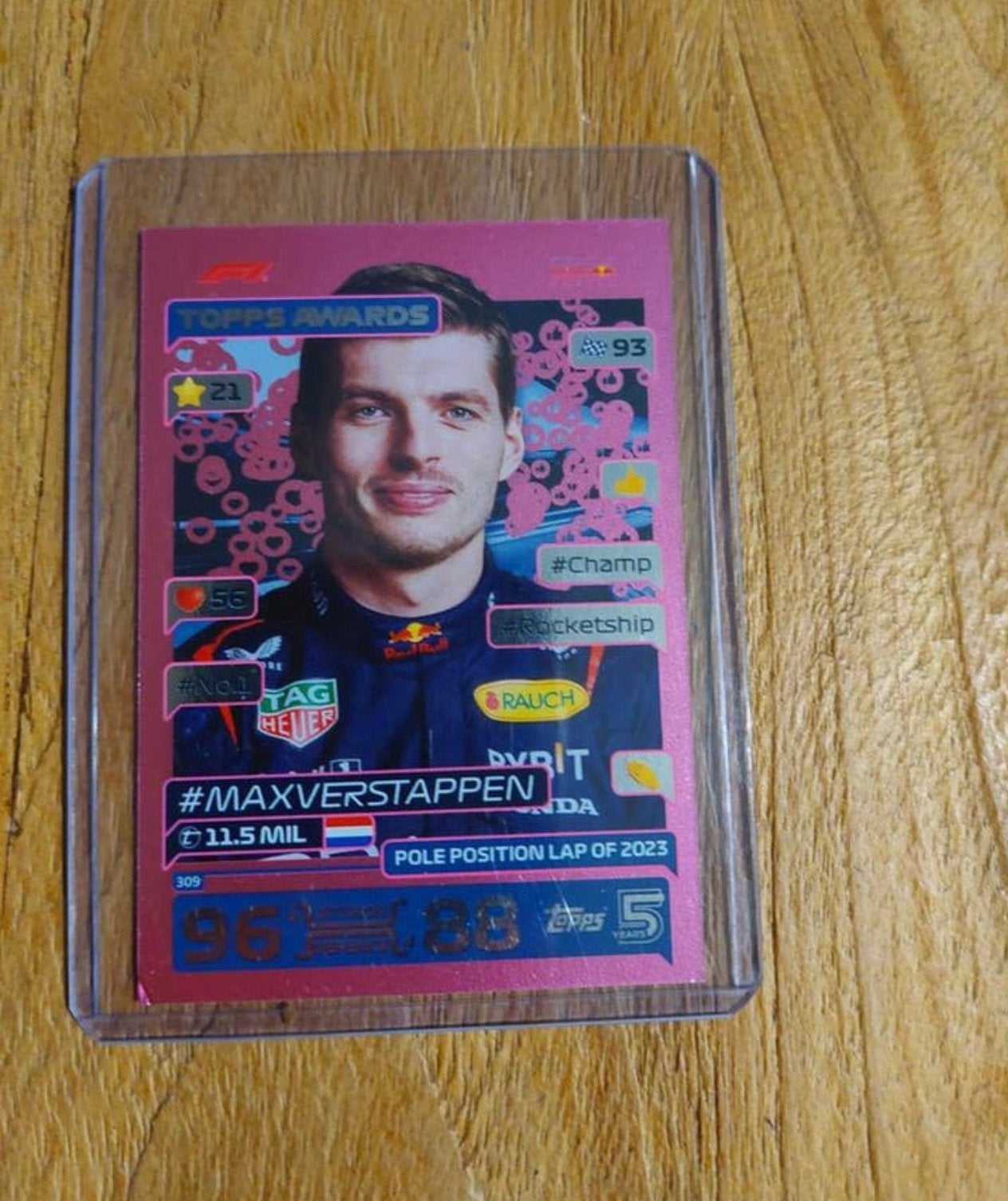 Max Verstappen Refractor Roze Red Bull Fornule 1 Topps, Ophalen of Verzenden, Zo goed als nieuw, Plaatje