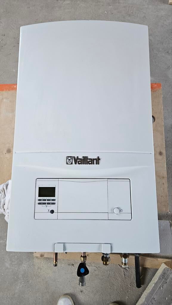 Vaillant VHR NL 18-24/3-5 R4 Cv-ketel (HR), Ophalen, 30 tot 80 cm, Gebruikt, Hoog rendement (Hr)