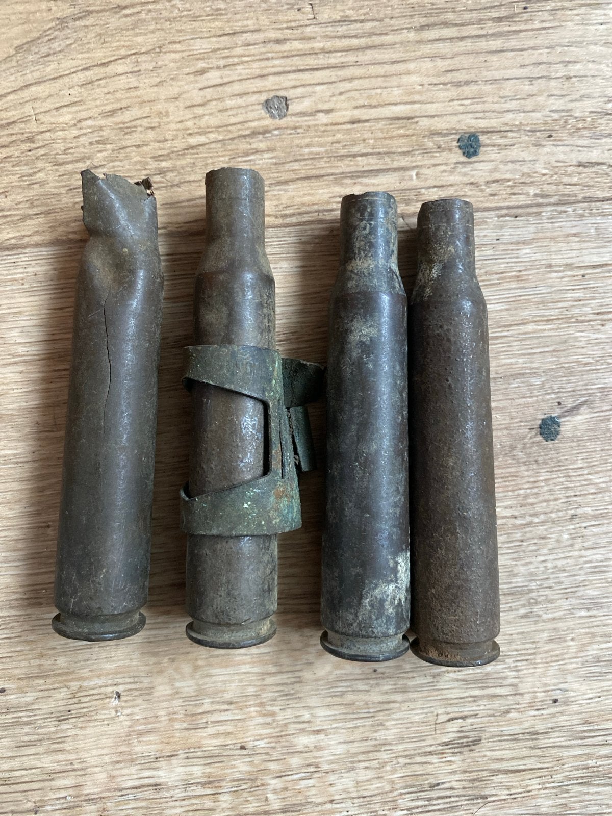 .50 Hulzen uit 1943 - Ophalen in Baarn, Ophalen, Overige soorten, Overige gebieden, Hulzen of Bodemvondsten