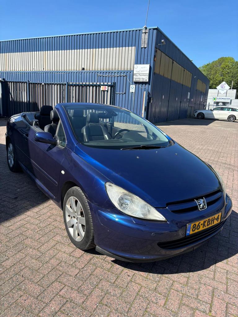 Peugeot 307 2.0 16V CC 2004 Blauw, Auto's, Voorwielaandrijving, Zwart, 4 cilinders, Cabriolet