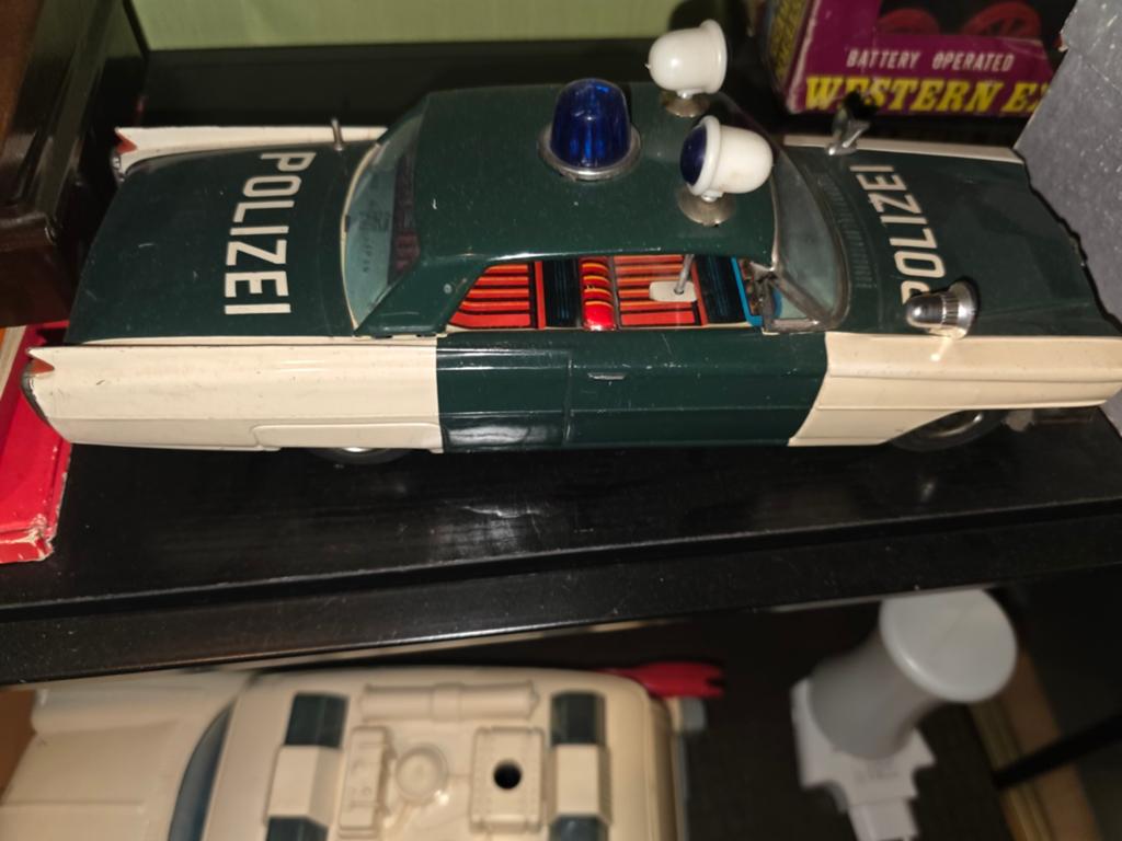 Blikken Duitse politiewagen, Ophalen of Verzenden