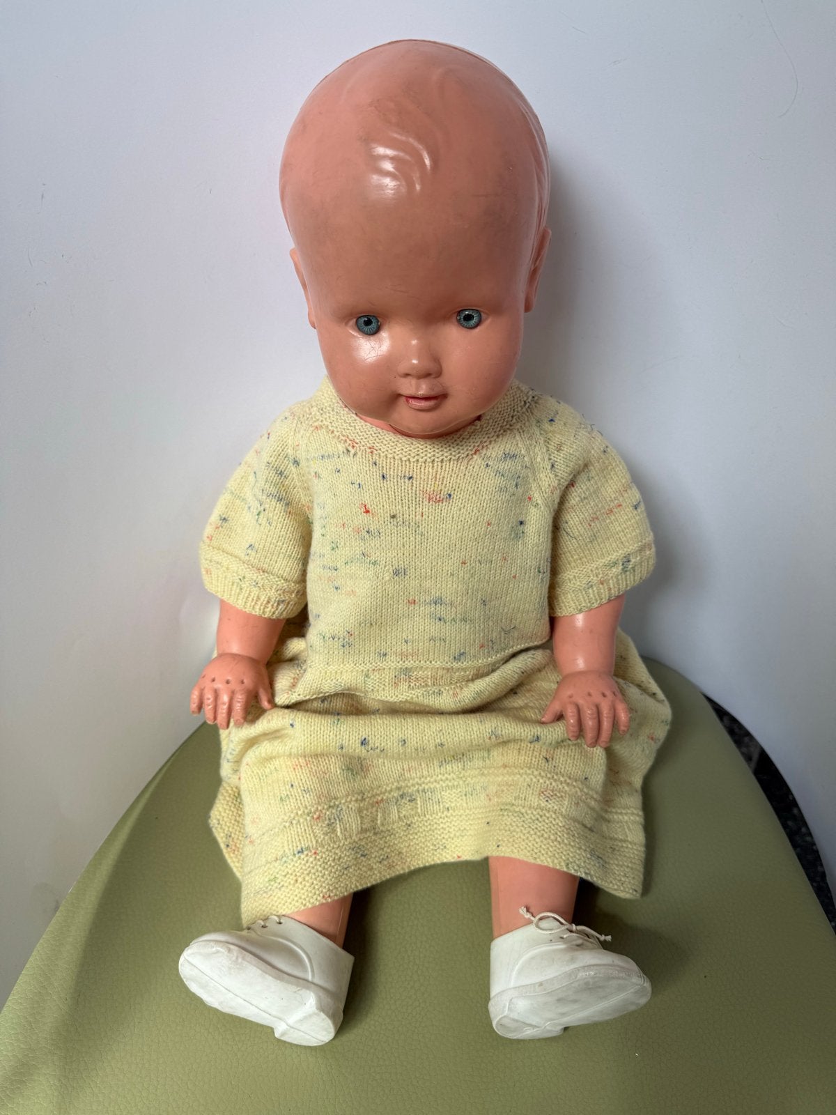 Vintage Celluloid Pop uit 1966 met Kinderjurkje - 59 cm, Verzenden, Gebruikt, Pop
