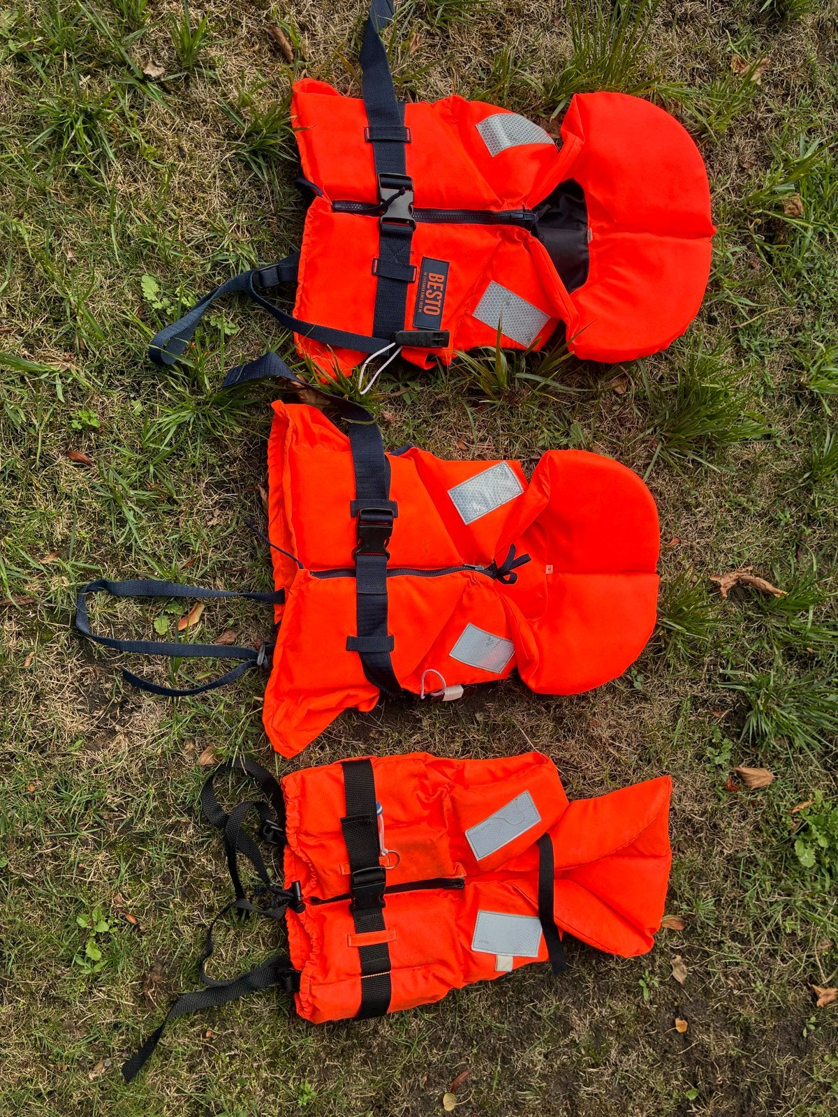 100N Reddingsvesten kind 20-30kg (Besto & Hema), Watersport en Boten, Watersportkleding, Ophalen of Verzenden, Gebruikt, Kind