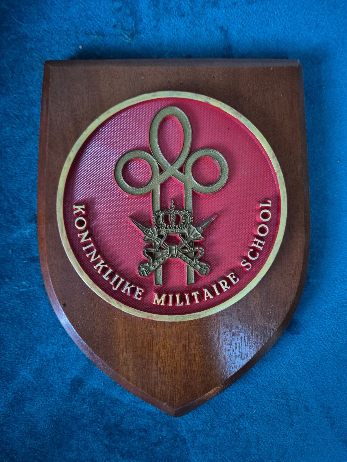 Wapenschild KMS Koninklijke Militaire School, Verzamelen, Verzenden, Landmacht, Nederland, Embleem of Badge