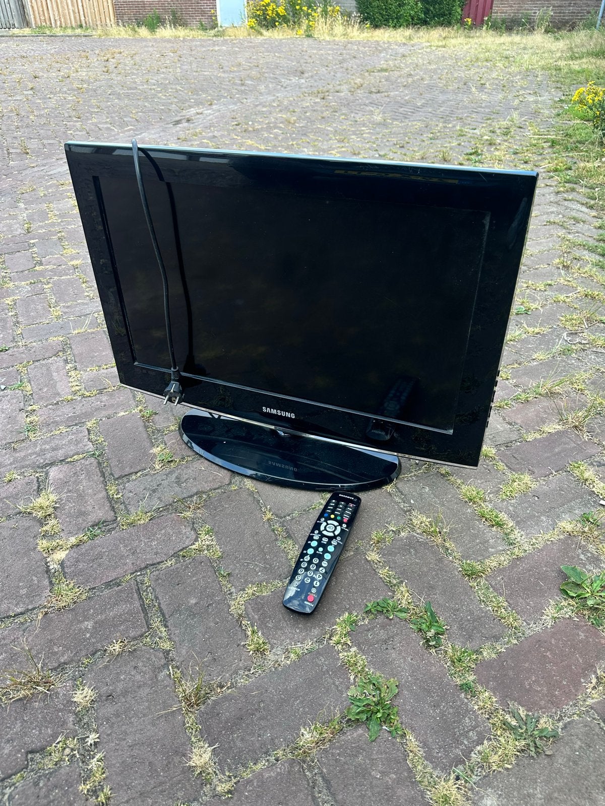 Samsung LCD TV 66 cm met afstandsbediening, Audio, Tv en Foto, Televisies, Ophalen, Gebruikt, Samsung, 60 tot 80 cm