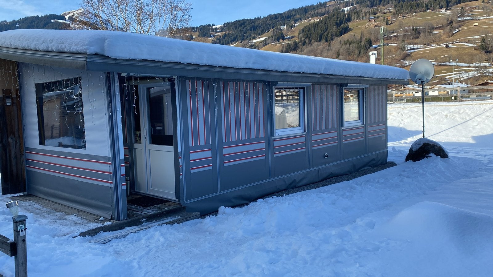 Te koop caravan met wintervaste MTH tent Brixen im Thale, Caravans en Kamperen, Rondzit, 7 tot 8 meter, Kabe, Particulier