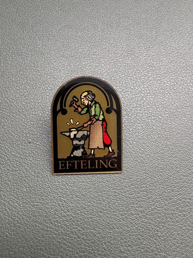 Efteling Pin Smidje Serie 1, Verzamelen, Efteling, Ophalen of Verzenden, Zo goed als nieuw, Button of Speldje