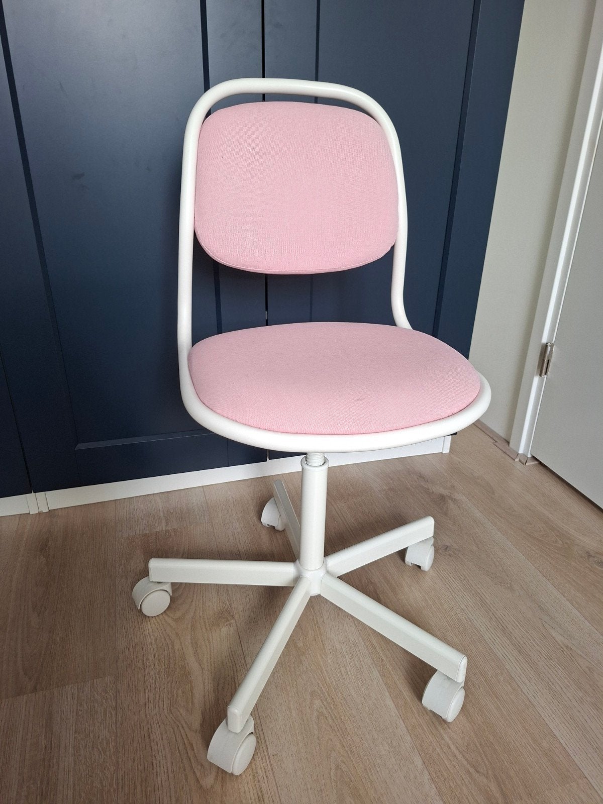 IKEA Bureaustoel voor kinderen - Roze, Huis en Inrichting, Bureaustoelen, Ophalen, Gebruikt, Roze