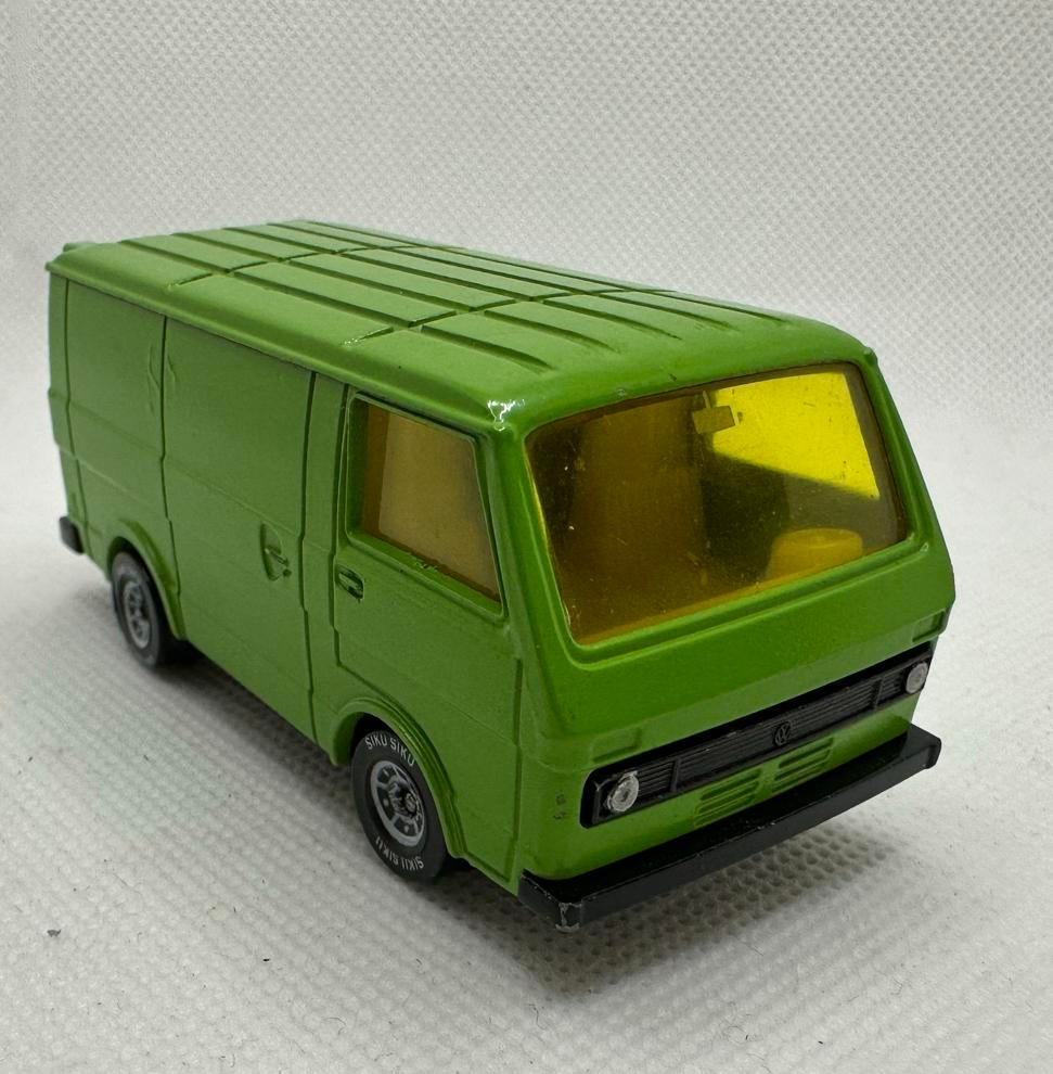 Siku 1334 Volkswagen VW LT28 Bus Groen met Geel Glas, Ophalen of Verzenden, Zo goed als nieuw, Bus of Vrachtwagen