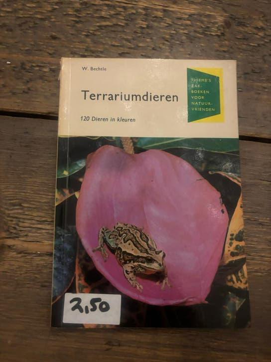 Boekje over Terrariumdieren! 2,50€, Dieren en Toebehoren, Reptielen en Amfibieën | Toebehoren, Ophalen of Verzenden, Zo goed als nieuw