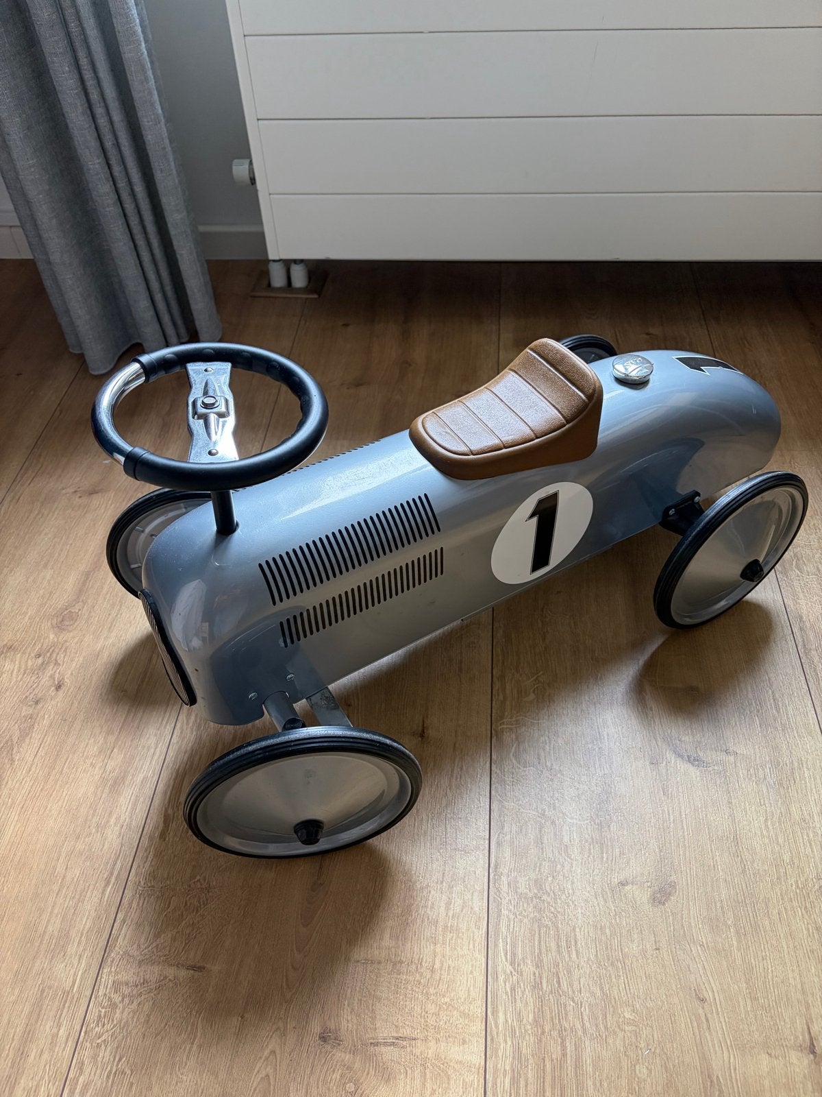 Retro loopauto grijs met nummer 1, Ophalen, Gebruikt, Loopvoertuig