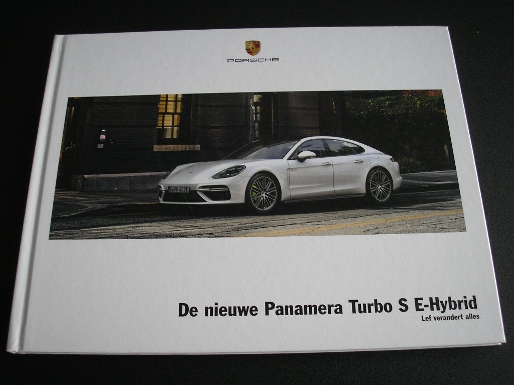 Porsche. De nieuwe Panamera Turbo S E-Hybrid, februari 2017, Ophalen of Verzenden, Zo goed als nieuw, Porsche