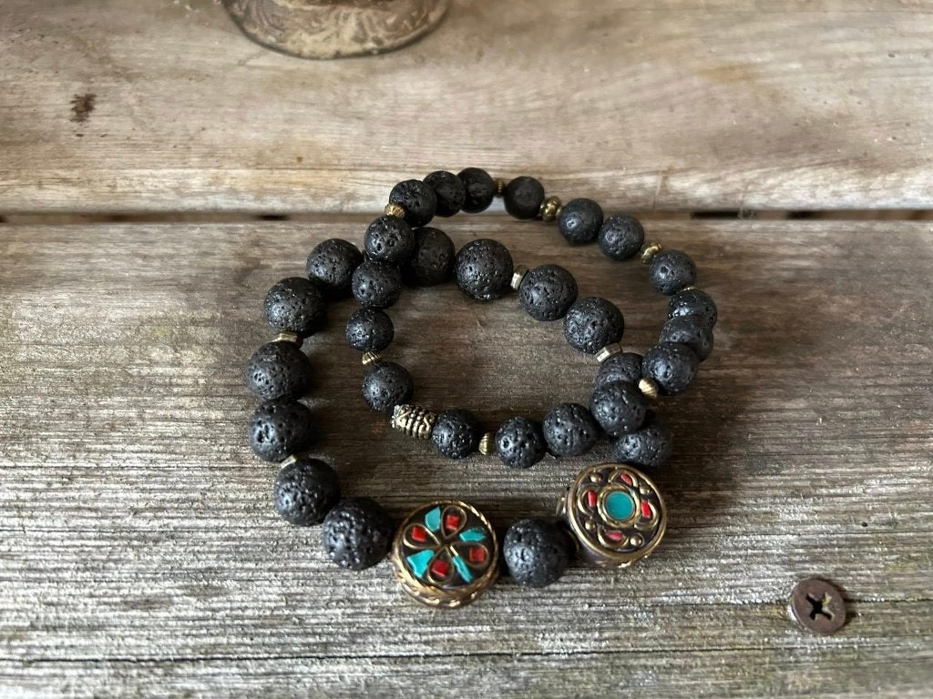 Super mooie armbanden gemaakt van Lavasteen en Tibetaanse kr, Sieraden, Tassen en Uiterlijk, Overige materialen, Zwart, Nieuw