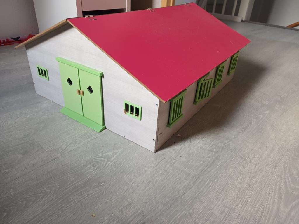 Sleich paarden stal, Ophalen, Zo goed als nieuw