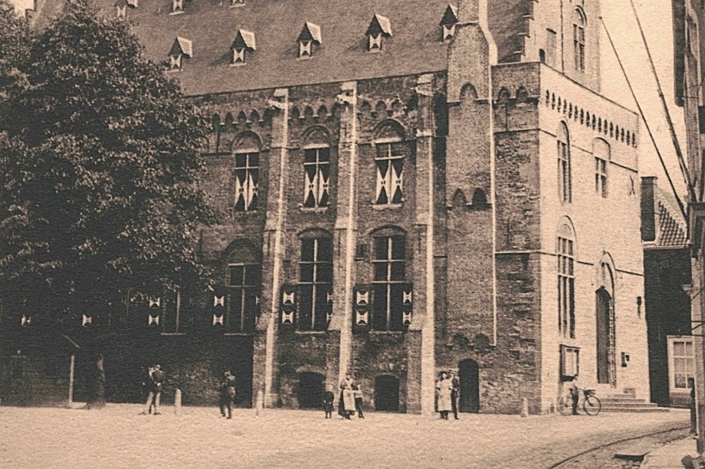 700405 Sluis Stadhuis Zeeland Nette oude kaart onbeschreven, Ophalen of Verzenden, Voor 1920, Ongelopen, Zeeland