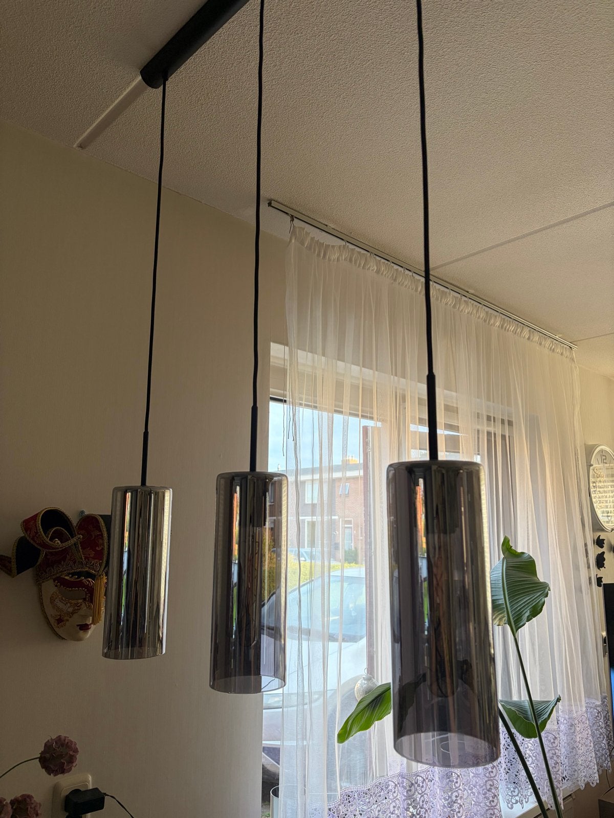 Set voor woonkamer:eettafel+4 stoelen,salontafel en hanglamp, Ophalen, Overige materialen, Gebruikt, Vier