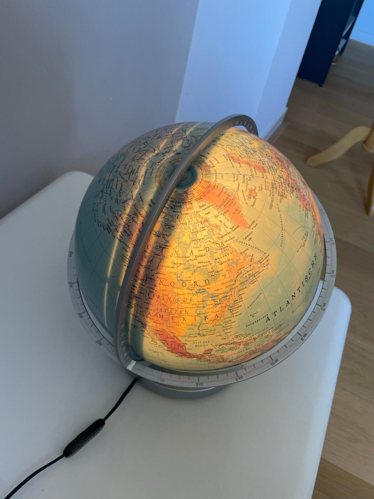 Verlichte Wereldbol Columbus Verlag, Huis en Inrichting, Ophalen, Kunststof, Draaibaar, Zo goed als nieuw