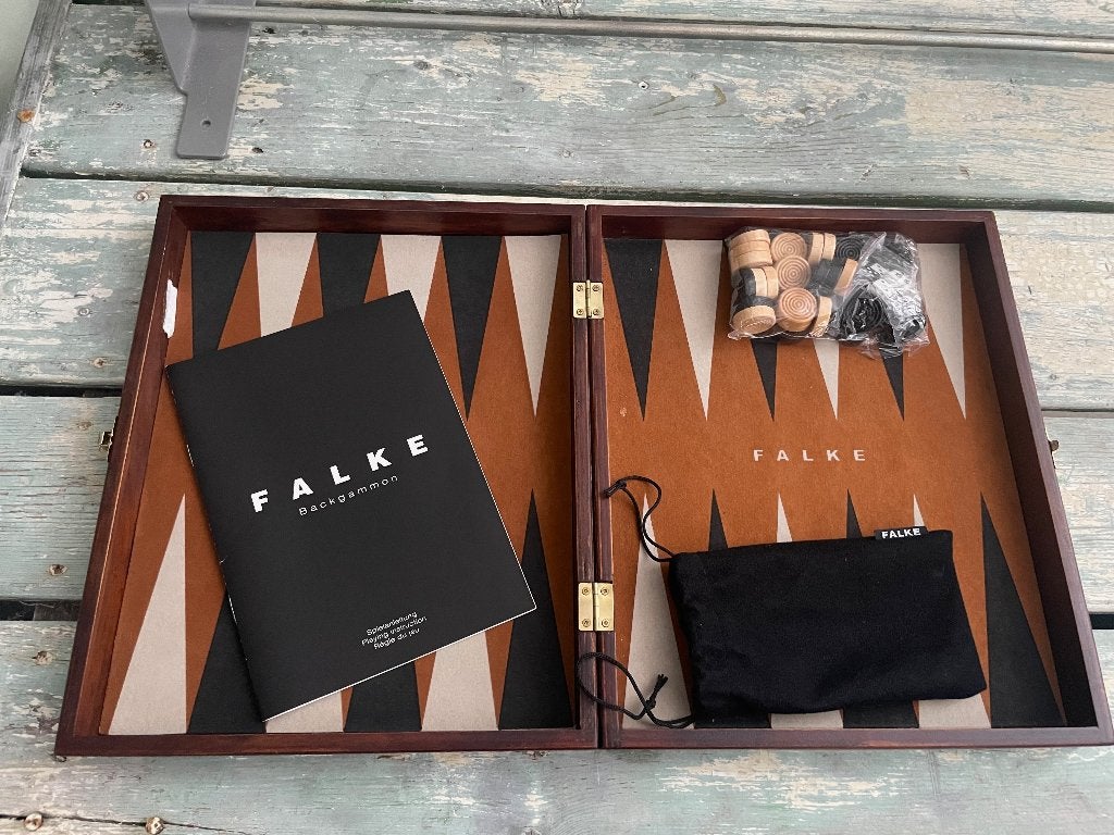 Backgammon in houten kist, Een of twee spelers, Ophalen of Verzenden, Zo goed als nieuw