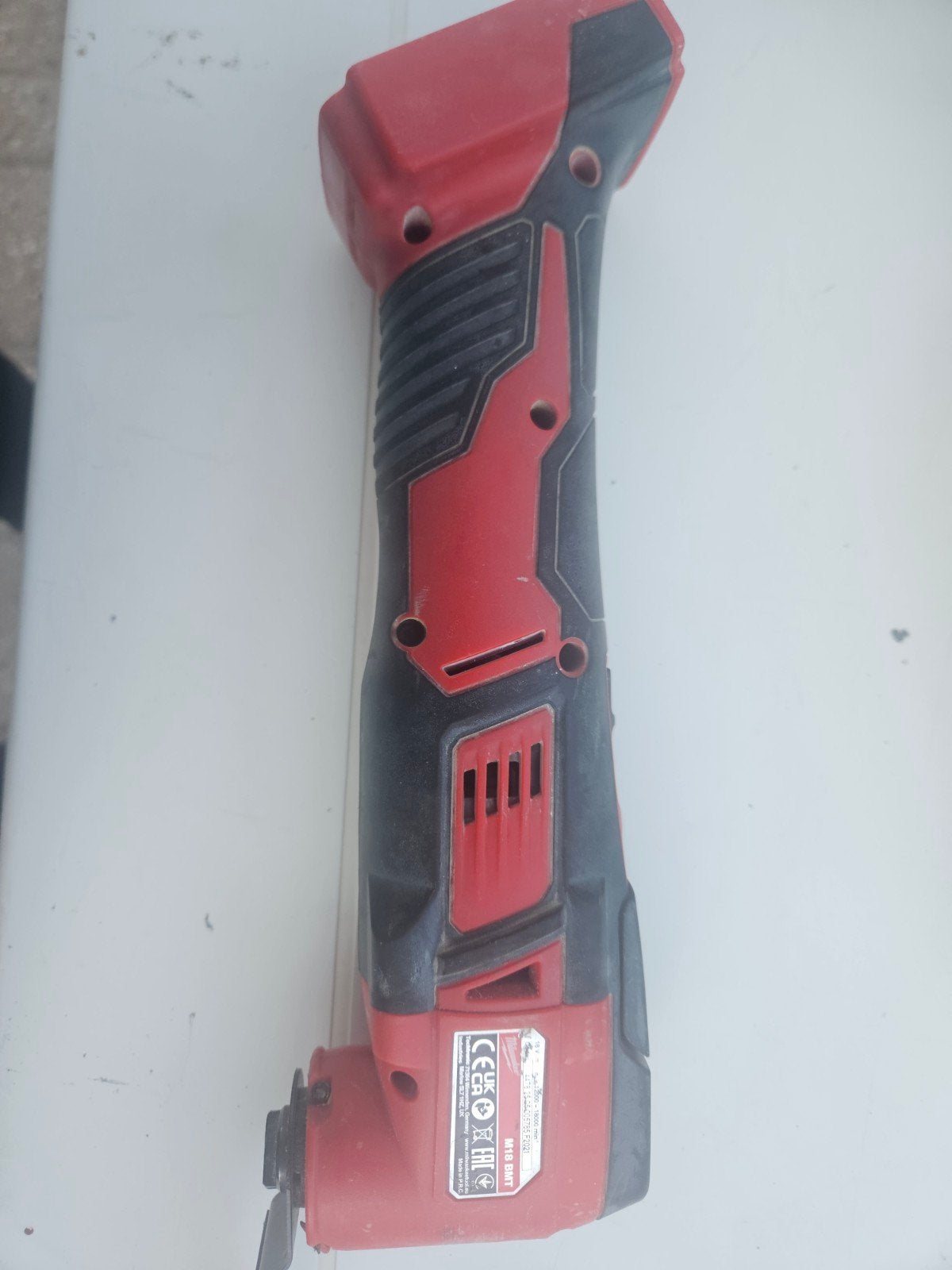 Milwaukee M18 BMT Accu Multitool - Zo goed als nieuw, Ophalen of Verzenden, Zo goed als nieuw