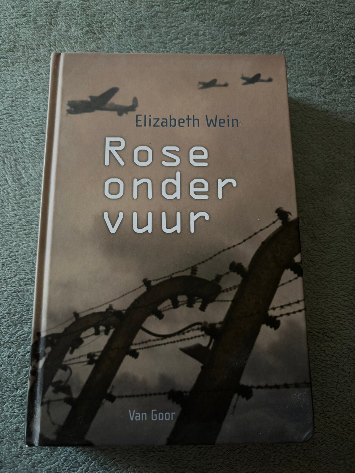 Elizabeth Wein - Rose onder vuur, Ophalen of Verzenden, Fictie, Elizabeth Wein, Zo goed als nieuw