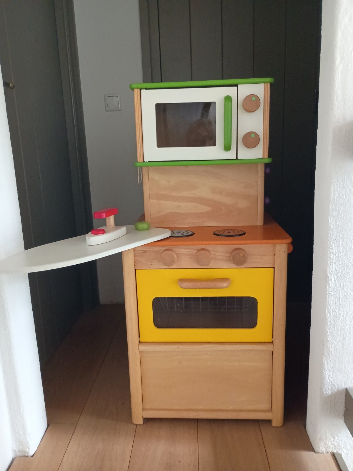 Multifunctioneel houten kinderkeukentje met veel extra's, Ophalen, Meubelstuk of Keukentje