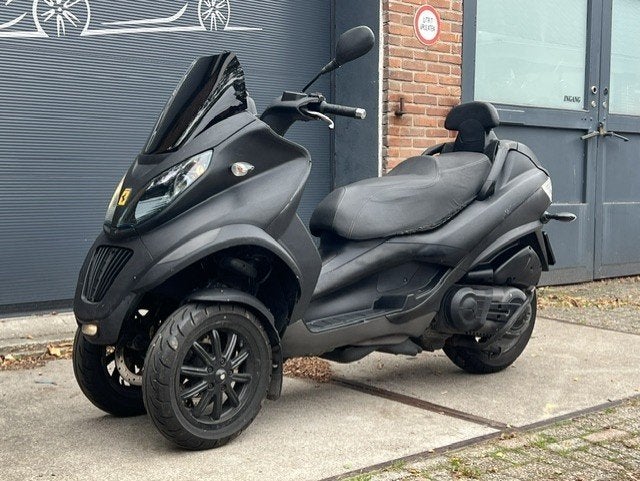 Piaggio 400 LT MP3, Scooter, 399 cc, Info@piaggio.nl, Automaat
