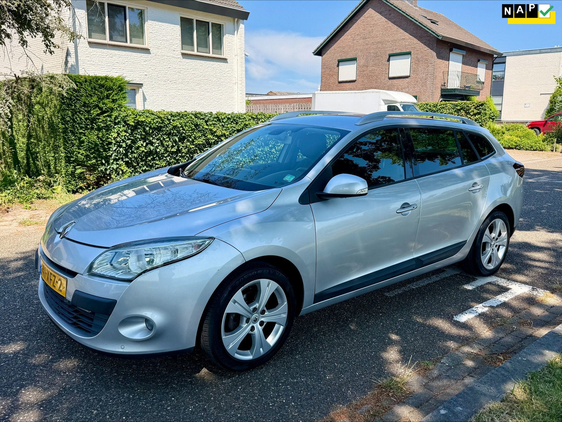 Renault Mégane Estate 1.4 TCe Dynamique - Nieuwe APK, Auto's, Renault, Bedrijf, Te koop, Mégane, ABS, Airbags, Airconditioning