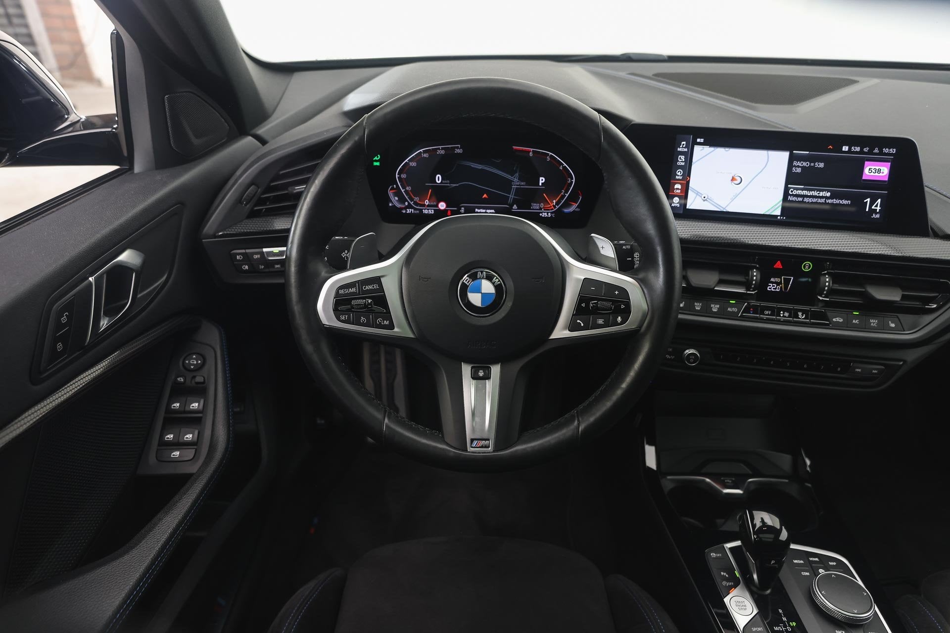 BMW 1 Serie 120i M Sport Automaat / Trekhaak / Panoramadak /, Auto's, 1998 cc, Gebruikt, 4 cilinders, 179 pk