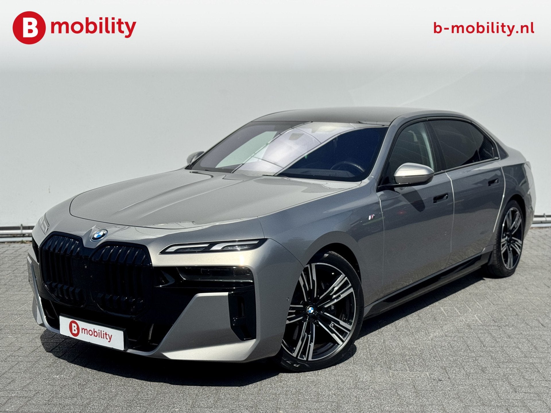 BMW i7 xDrive60 106 kWh M-Sport Pro Panoramadak NL Auto! | B, Auto's, Automaat, Dealer onderhouden, Gebruikt, 612 km