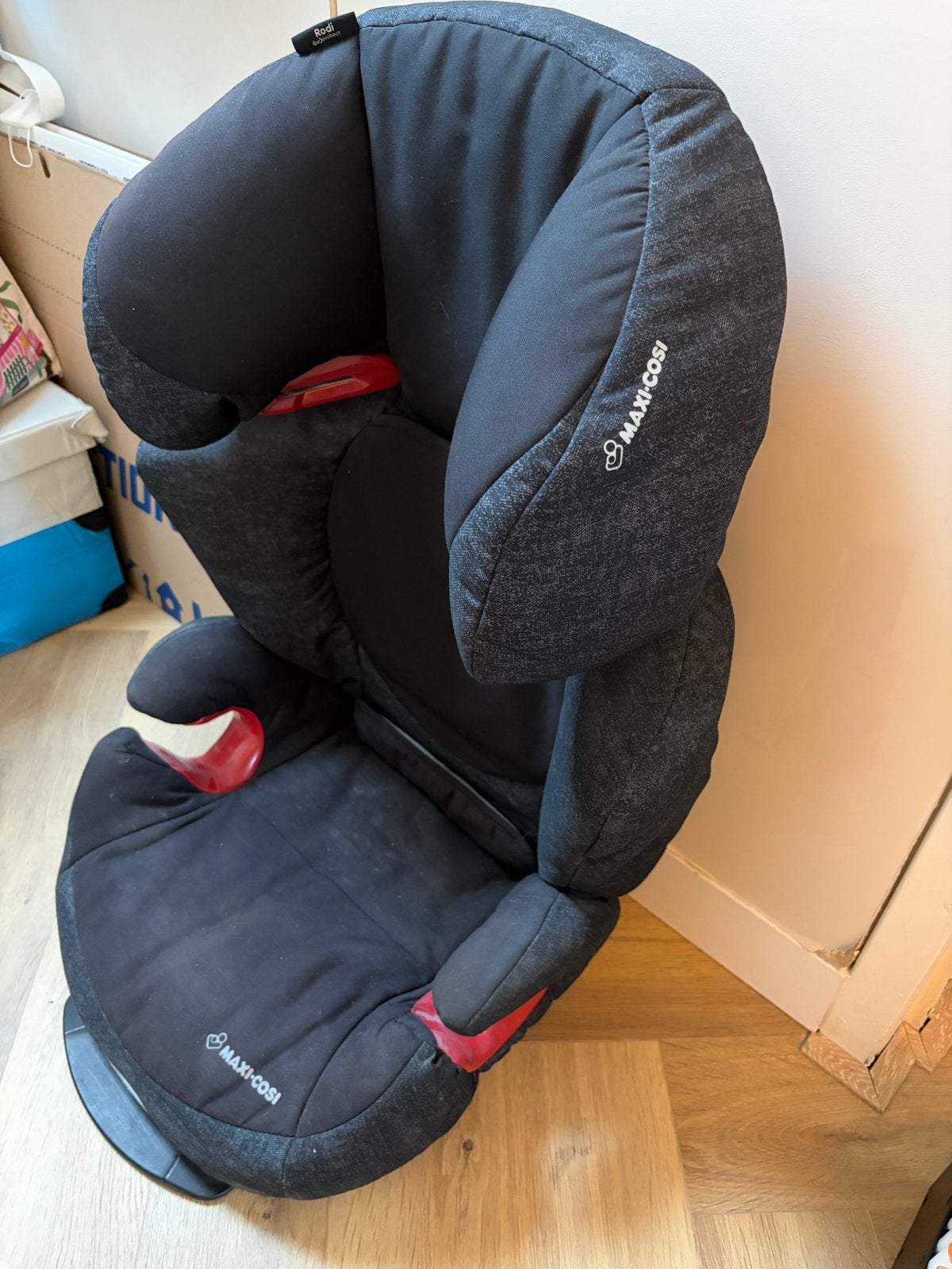 Maxi Cosi autostoel - Gebruikt, maar in goede staat, Ophalen, Verstelbare rugleuning, 9 t/m 36 kg, Maxi-Cosi