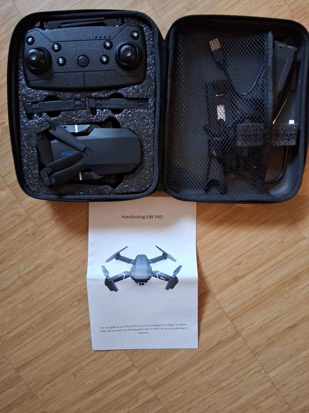 E88 Pro Drone met Camera en Extra Accu's, 100 tot 1000 meter, Overige merken, Zo goed als nieuw, Standaard kwaliteit