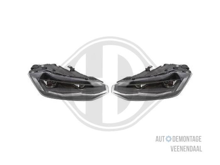 Koplampset links + rechts van een Volkswagen Polo, Auto-onderdelen, -, -, Nieuw, Ophalen of Verzenden