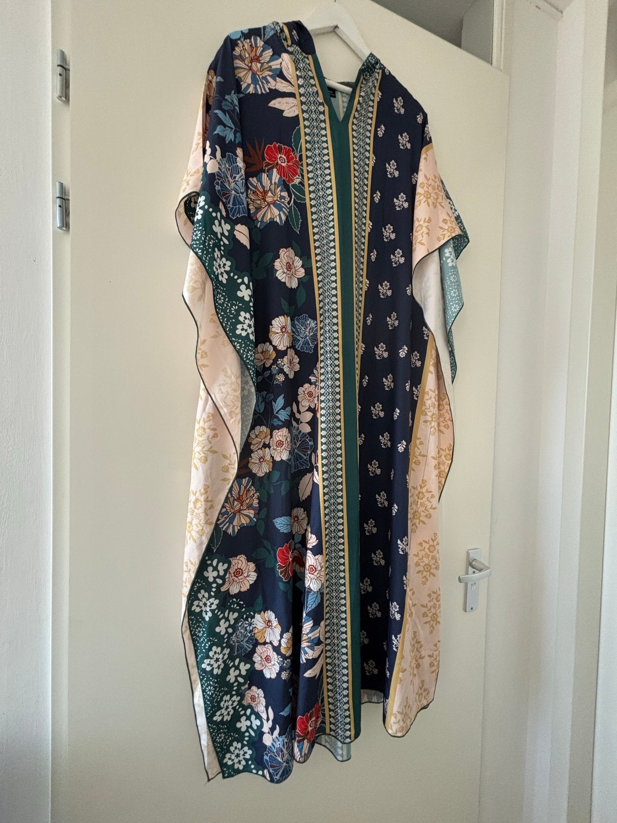 Zomerse Kaftan met Bloemenprint ( djellaba faracha), Ophalen of Verzenden, Nieuw, Maat 46/48 (XL) of groter, Overige typen