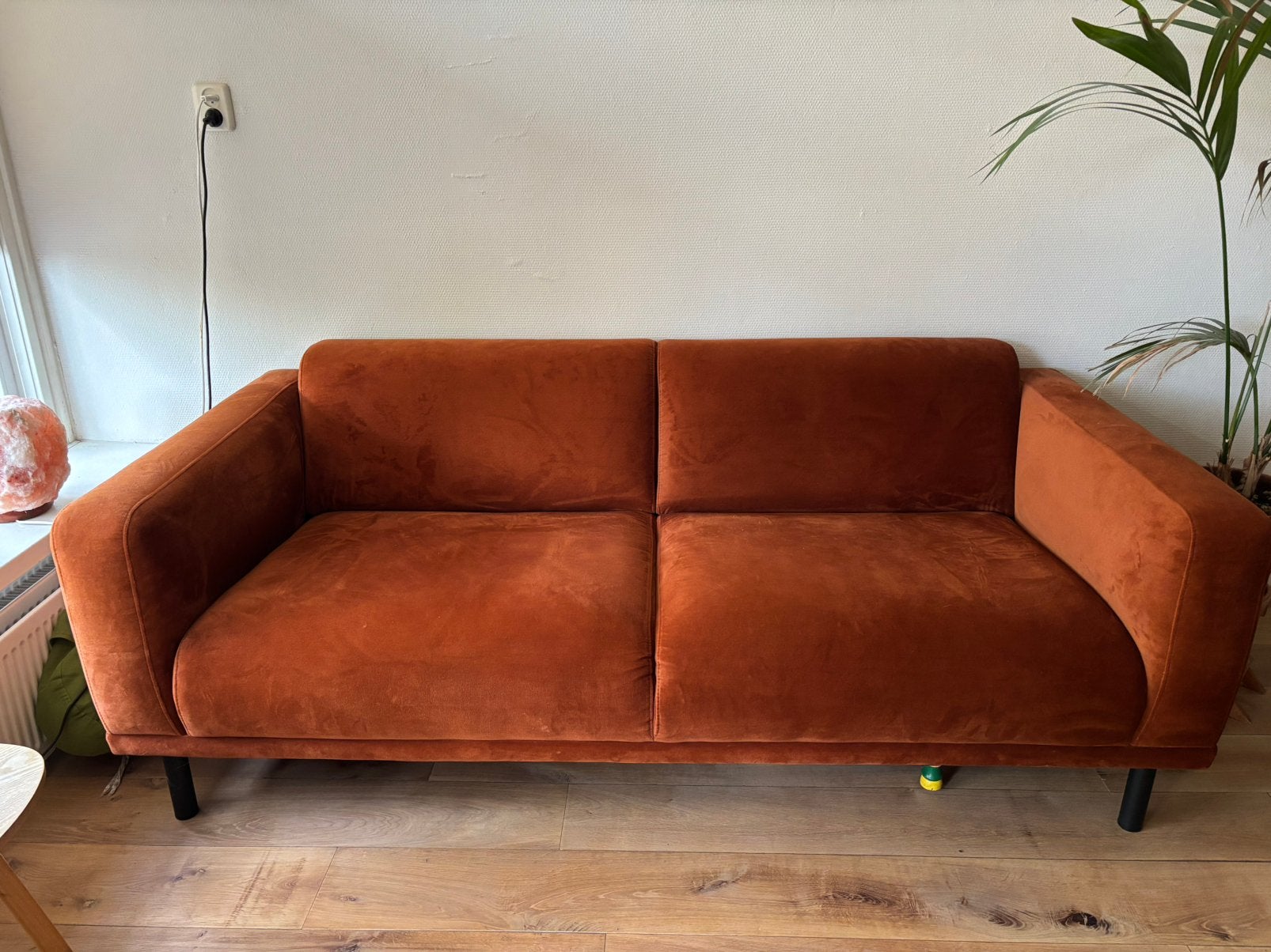 Oranje velours bank (2m breed), Huis en Inrichting, Banken | Bankstellen, Ophalen, 150 tot 200 cm, Driepersoons, 75 tot 100 cm
