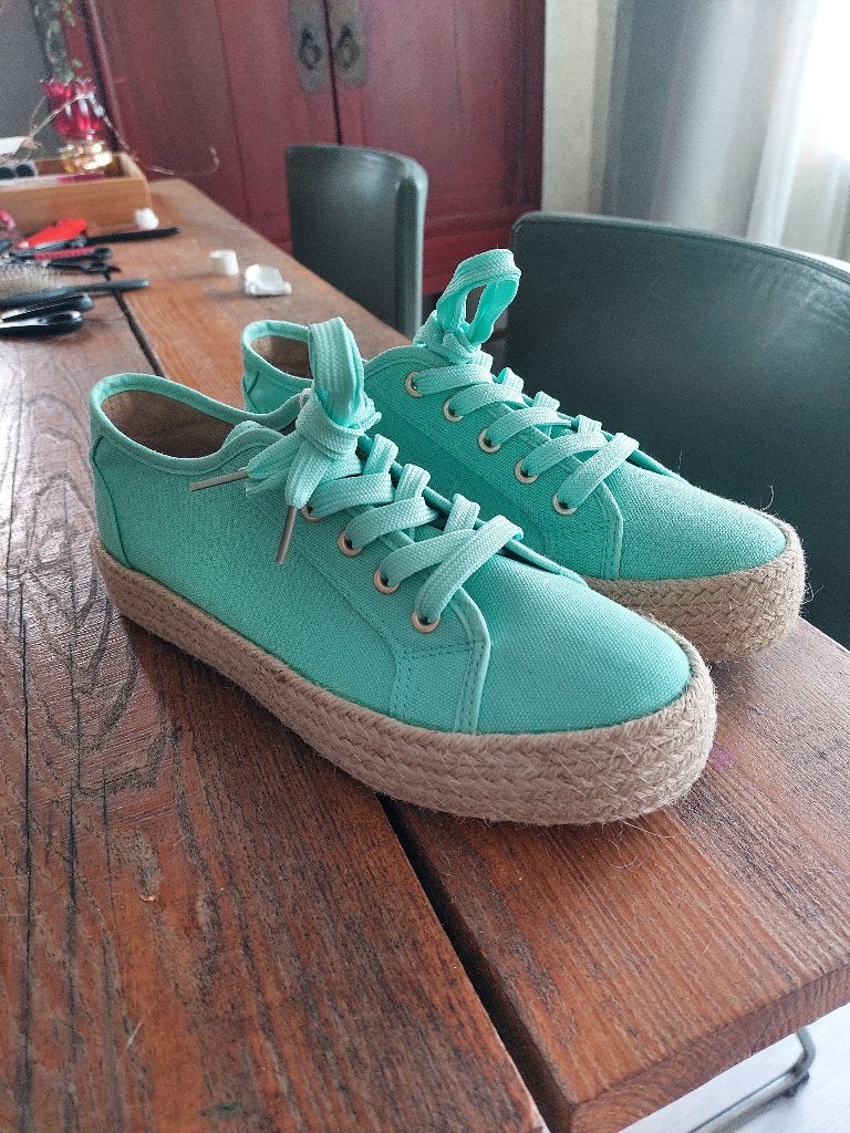 Nieuwe espadrilles mt: 39 van: Café Noir, Overige kleuren, Nieuw, Ophalen of Verzenden, Espadrilles of Moccasins